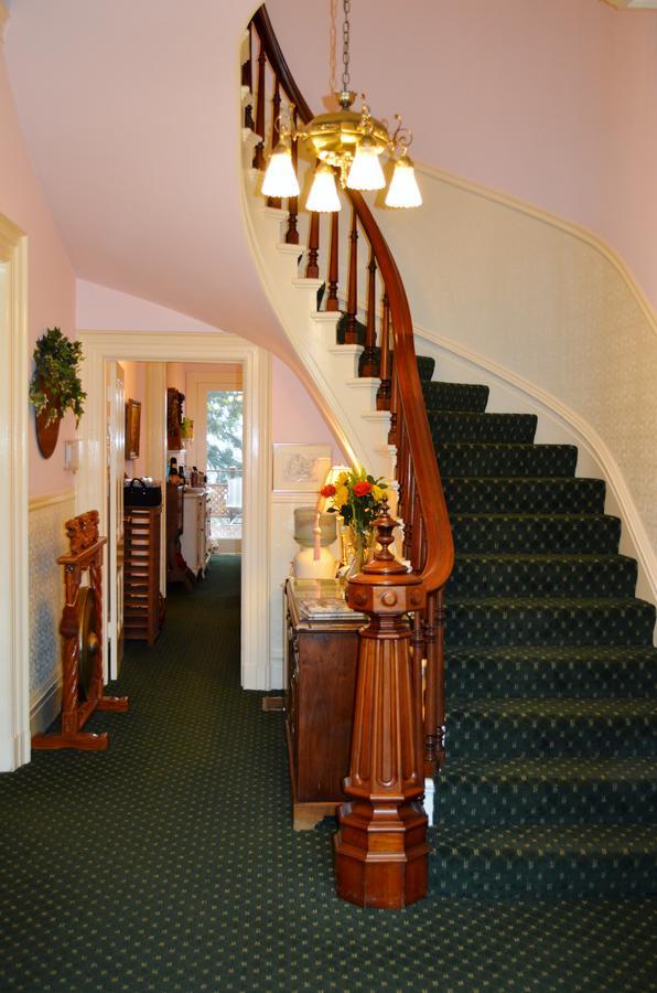 The Gables Wine Country Inn ซานตา โรซา ภายนอก รูปภาพ