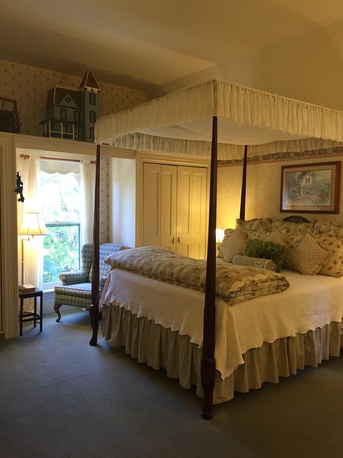 The Gables Wine Country Inn ซานตา โรซา ภายนอก รูปภาพ