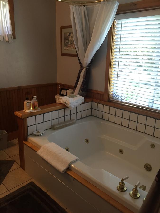 The Gables Wine Country Inn ซานตา โรซา ห้อง รูปภาพ